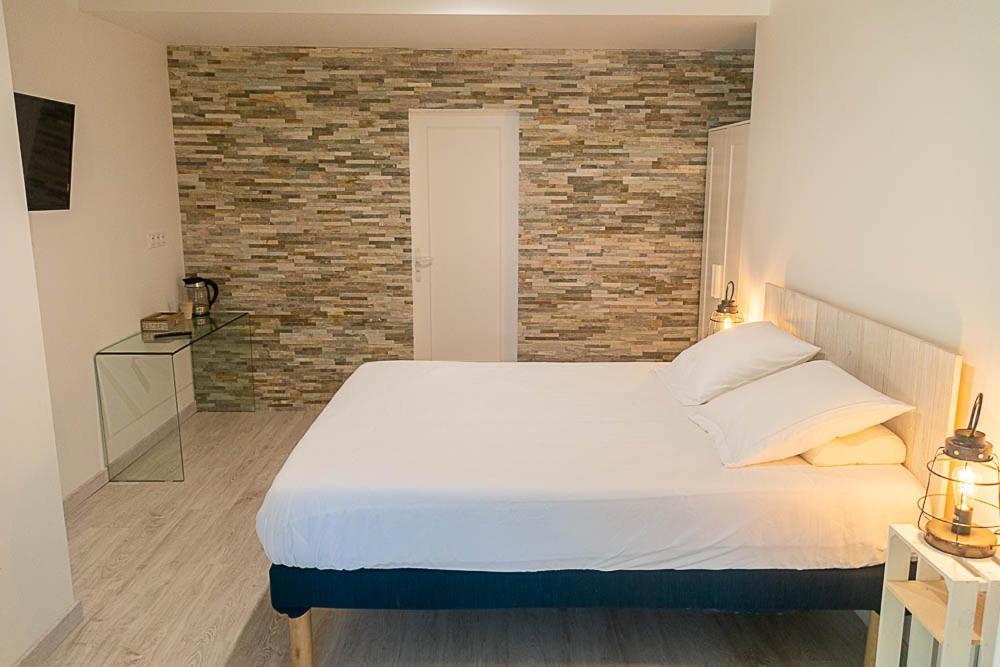 Bed and Breakfast Au détour des vignes à Ordonnac Extérieur photo